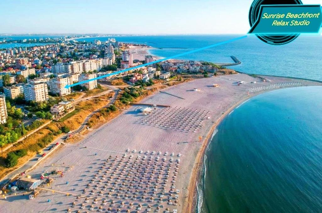 Sunrise Beachfront Relax Residence Constanta Bagian luar foto