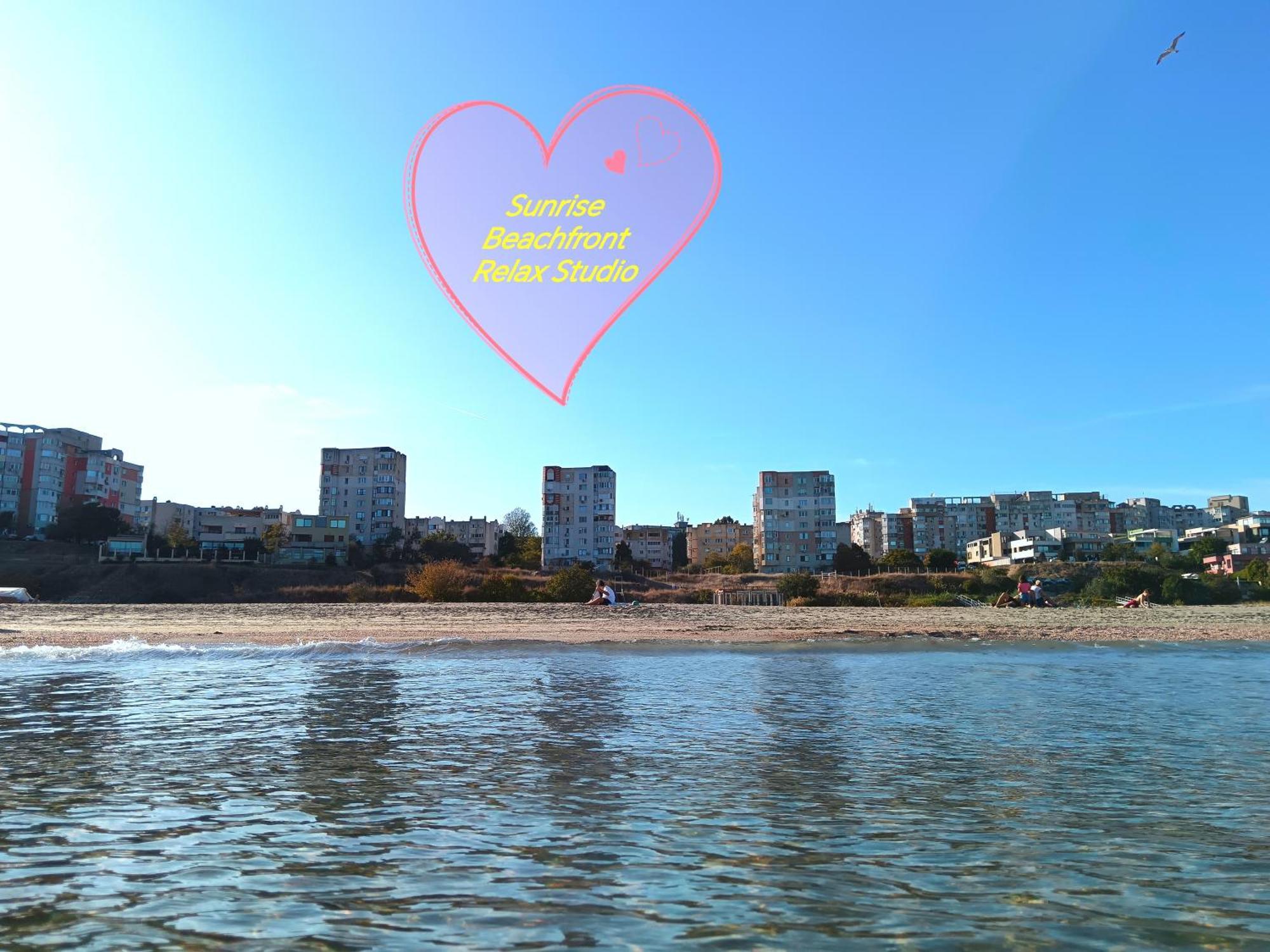 Sunrise Beachfront Relax Residence Constanta Bagian luar foto